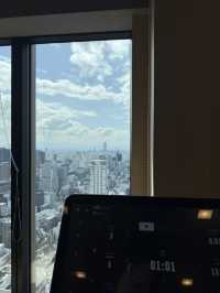 コンラッド大阪：ラグジュアリーと絶景のホテルステイ