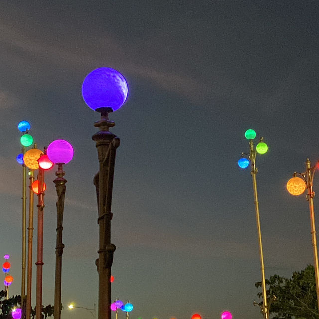 Springtime Serenade: Watching the Sunset at Siti Nurbaya Bridge