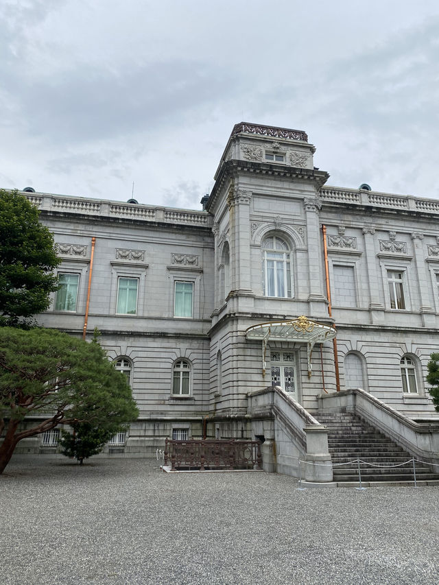 【東京都🇯🇵 迎賓館赤坂離宮】華やかな外交活動の場☺️国宝にもなってます。