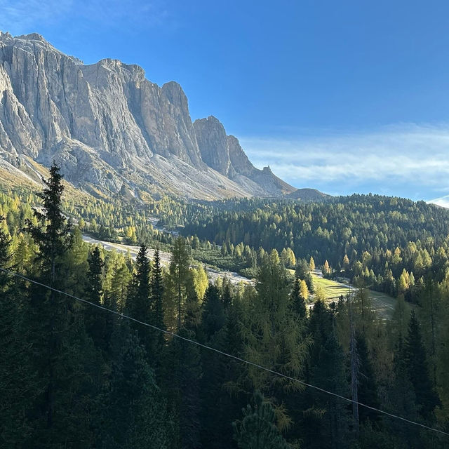 🏔️ *Dolomites Adventure: Where Alpine Majesty Meets Italian Dolce Vita* 🌿🍝