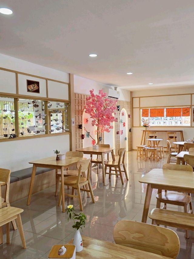 รีวิวคาเฟ่นครพนม Kyoto Shi สไตล์ญี่ปุ่น