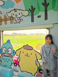 台湾周遊 サンリオ電車