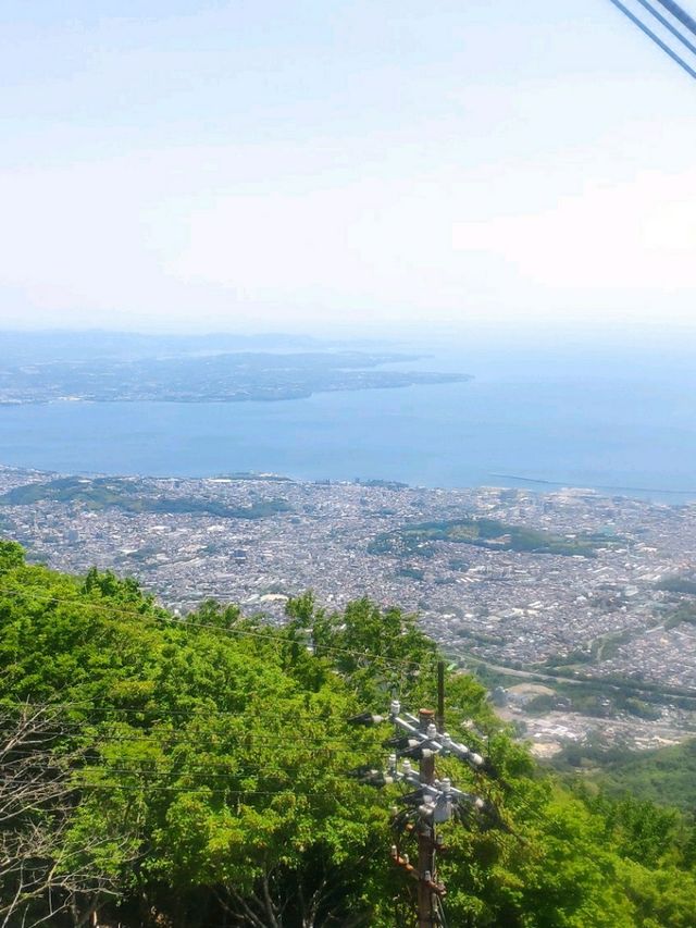 別府半日遊，賀見岳纜車，可飽覽整個別府灣