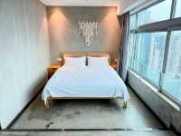 โรงแรมกลางเมืองฉงชิ่ง Qimen Theme Hotel