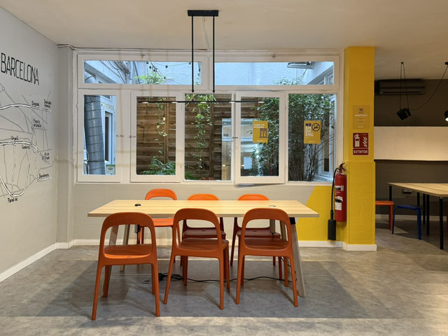 Down-to-earth social hostel in Barcelona