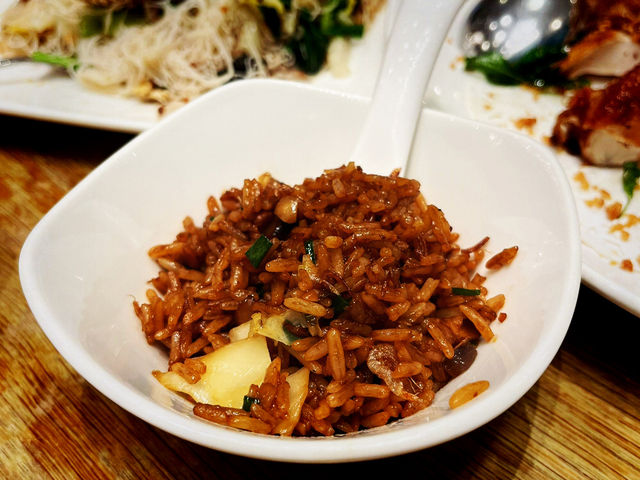Authentic Fujian Flavours in a Modern Setting : Putien Paragon