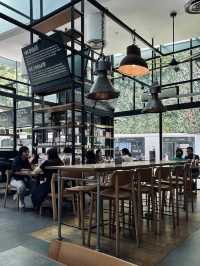 A Memorable Sip & Bite in Singapore