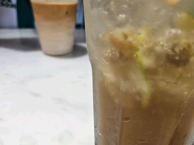大梅沙要住萬豪萬楓酒店，取了沙灘還有單車遊