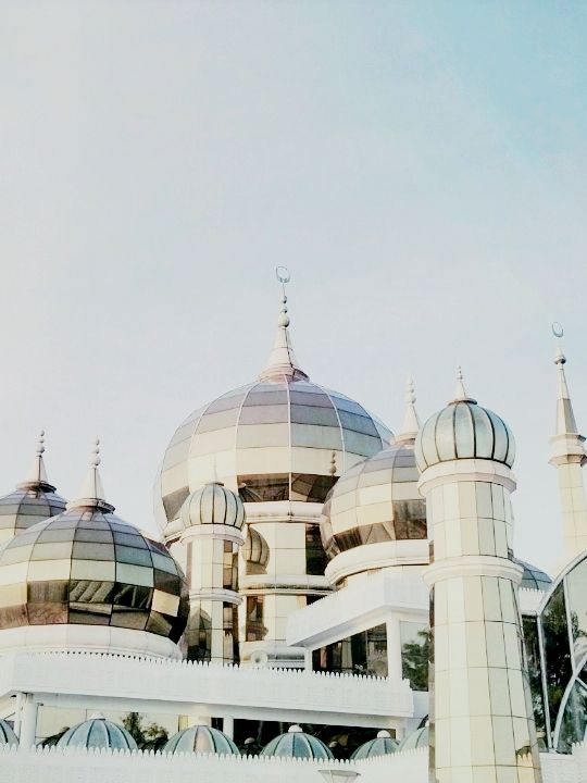 Crystal Mosque: Where Faith Meets Sparkle in Terengganu!