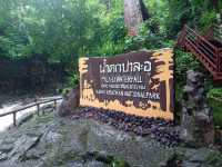大自然の中で癒されるひととき🌿 タイの隠れた名所、パーラウー滝でリフレッシュ！💧✨ #タイ旅行 #パーラウー滝 #自