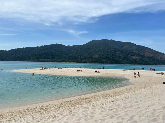หาดซันเซ็ท (Sunset Beach)
