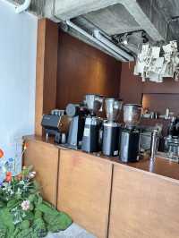 SLOTH.Specialty coffee & all day brunch