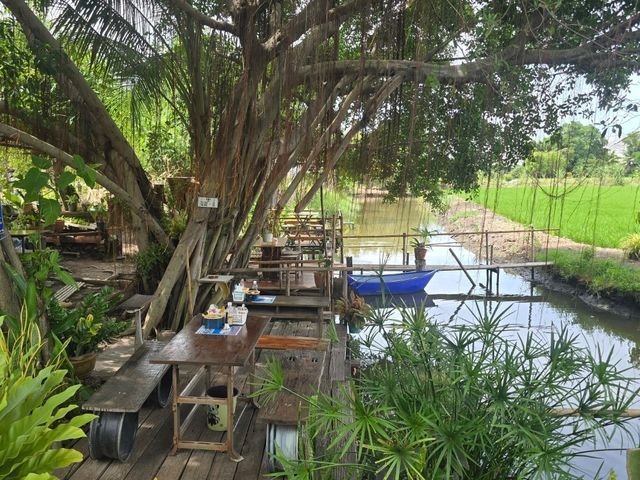 ก๋วยเตี๋ยวทีมชาติ ร้านบรรยากาศดีริมคลอง ปทุมธานี