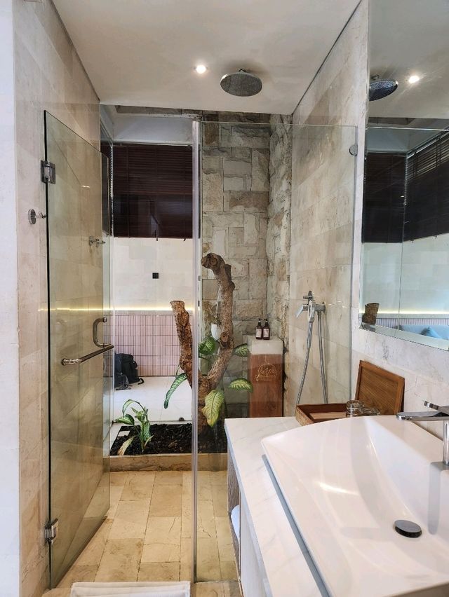 Affordable Luxury in the Heart of Bali City | @La Vie Villa✨️🌴🛖