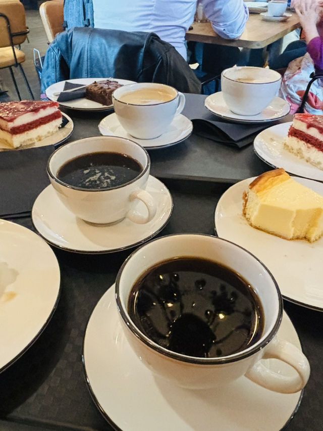 拜訪西德 科隆大教堂Köln 萊茵河畔Düsseldorf 