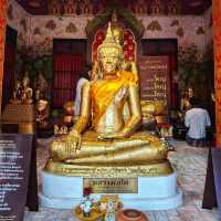สักการะพระนาคปรกและหลวงพ่อเจ้าสัว