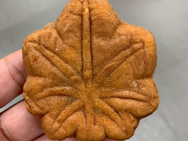 🍰 Delightful Treats at Yamada Sweets Shop, Miyajimacho