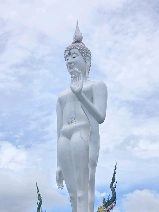 สำนักสงฆ์เขาพระครู วัดอยู่บนยอดเขาศรีราชา ชลบุรี