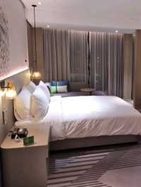 🏨🌟 Holiday Inn Johor Bahru – Comfort in the City’s Heart! 🇲🇾🛏️
