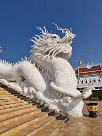 วัดห้วยปลากั้ง งดงามเหนือจินตนาการ เมืองเชียงราย