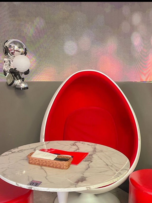 🚀 “Spaceship Café” at Genting – Worth the Buzz?