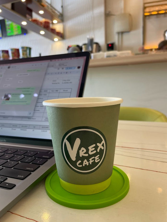 Chill Vibes at Vrex Cafe Semporna!