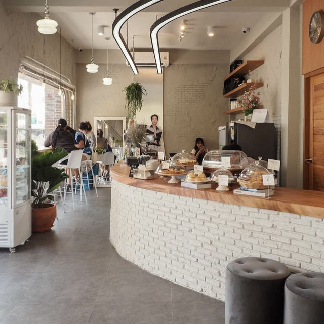  Hi Babe Café 