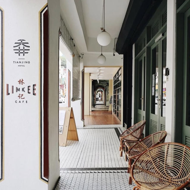 ✨ Lim Kee Cafe – คาเฟ่วินเทจ