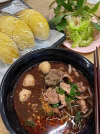泰國小縣城沙道到合艾小城市