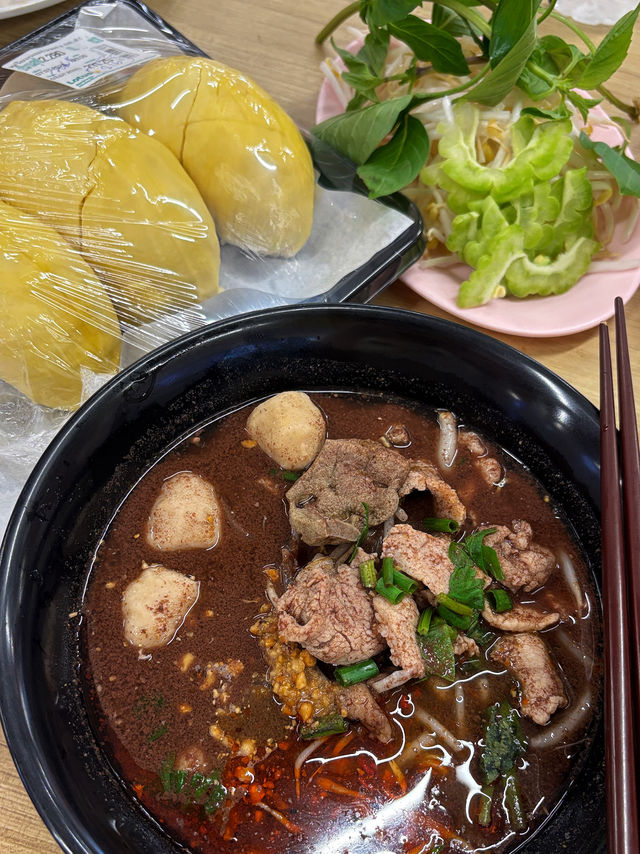泰國小縣城沙道到合艾小城市