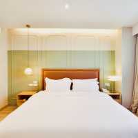 Chic Hideaway and Urban Ease