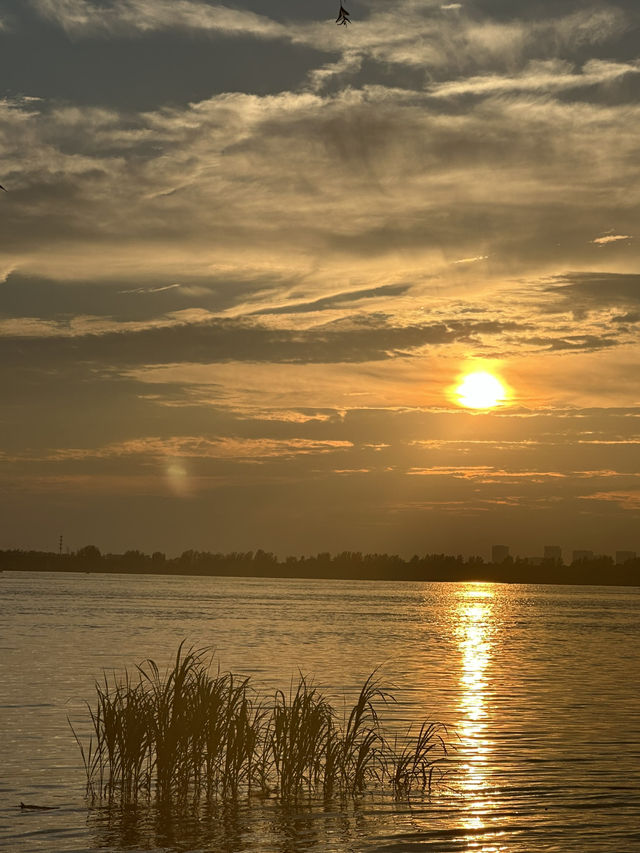 Where Rivers Kiss: Sunset Serenity At Yuzui Lighthouse 