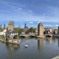 Strasbourg  เมืองสายน้ำสุดคลาสสิคแห่งฝรั่งเศส