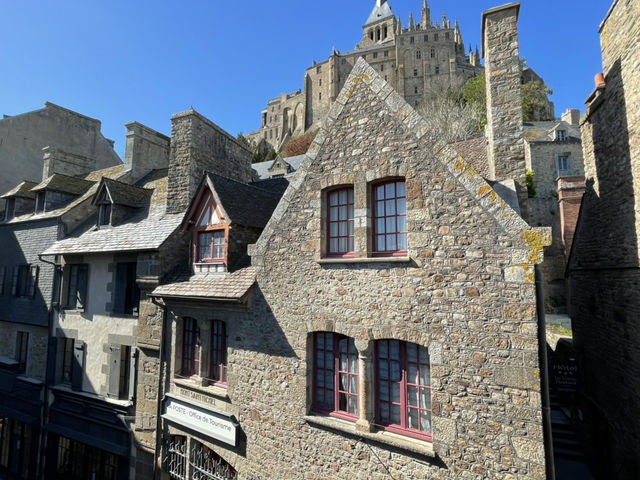 Mont-Saint Michel มหาวิหารกลางน้ำแห่งนอร์มังดี