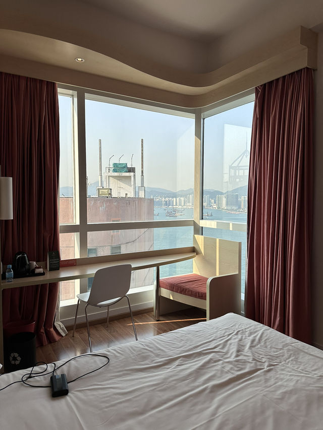 香港宜必思中上環海景房心得｜地點超方便、海景超加分！