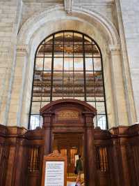 Rose Room Reverie: A Quiet Moment in NYC’s Grand Library 📚🏛️🌹