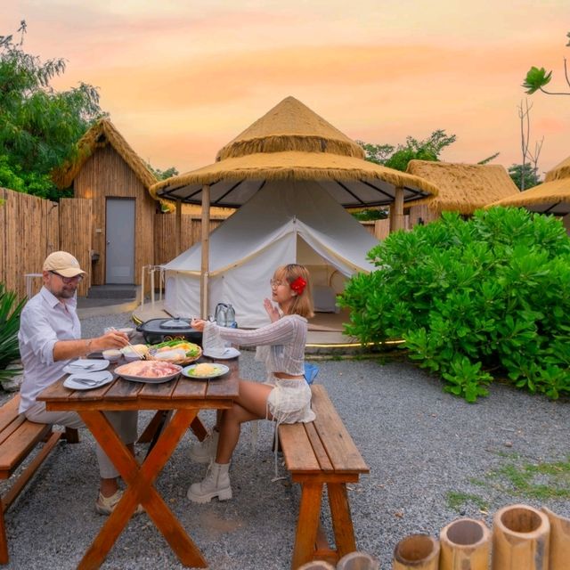 ที่พักริมหาดบางแสนบรรยากาศดี "Bangsaen Beach Camp" ที่พักริมหาดบางแสนบรรยากาศดี "Bangsaen Beach Camp"