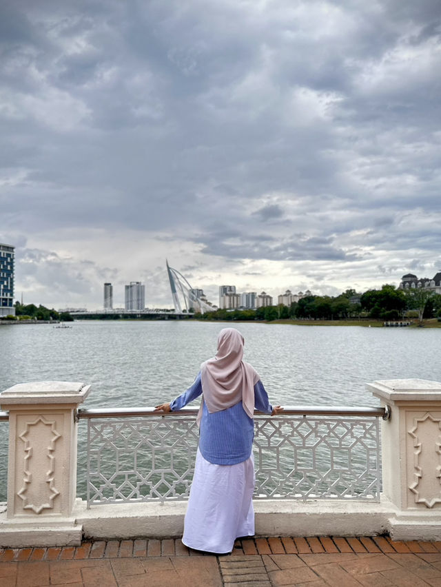 Calm Heart & Peace of Mind 🕌🌳⛲️