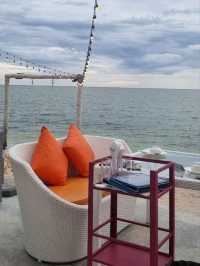 Bluefin Beach Bar & Restaurant ร้านรอบเขาสามมุก