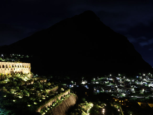 📍長仁亭✨夜賞十三層遺址點燈