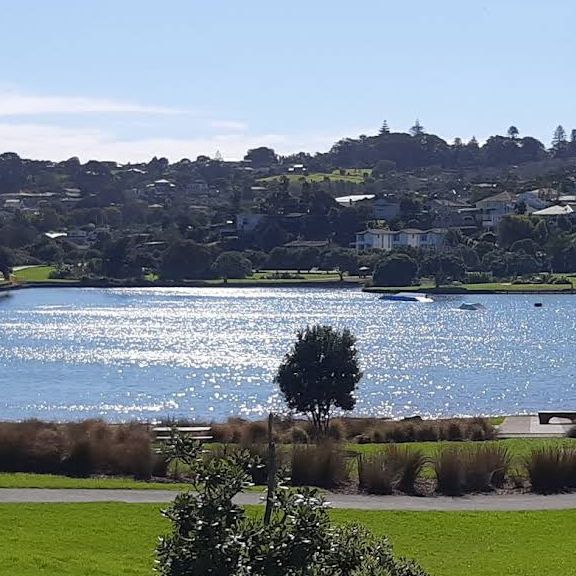 Onehunga Bay Reserve – Lagoon, Beach & Recreation by the Harbour