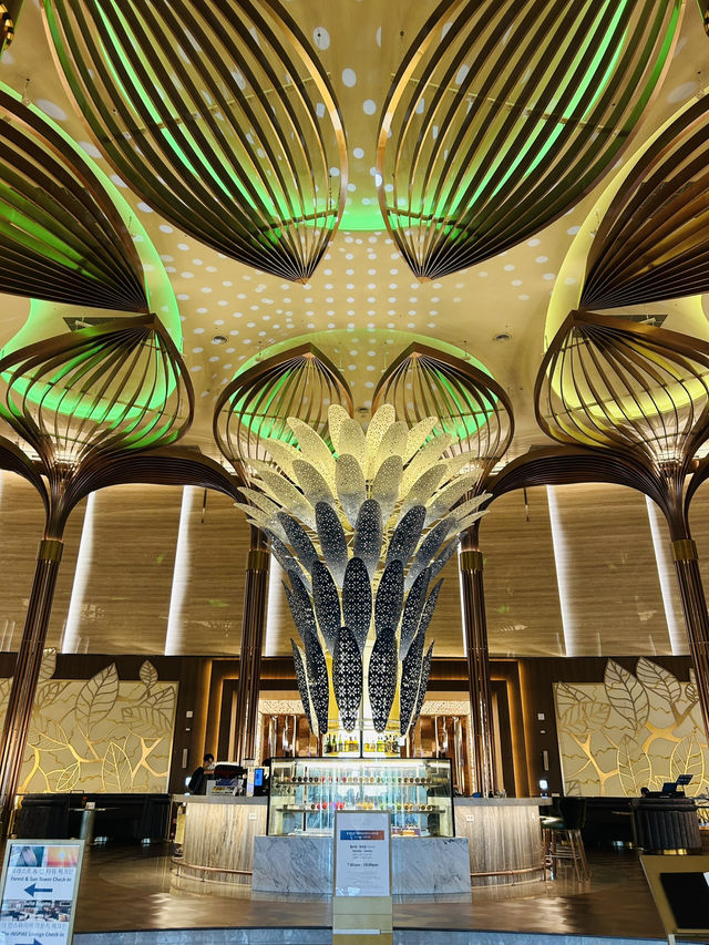 INSPIRE Main Lobby (Horizon Lounge)