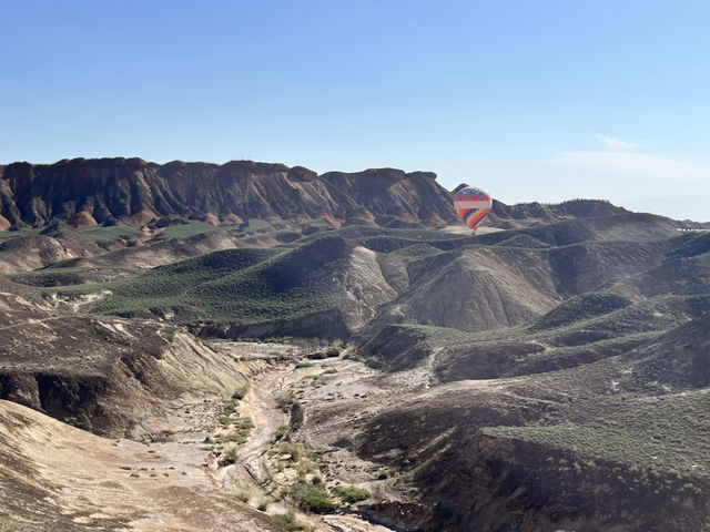  Detailed Guide to 七彩丹霞 – China’s Rainbow Mountains 🌈