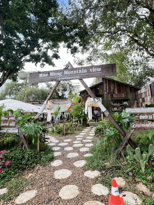 ร้านอาหารวิวดีโซนแม่วาง ร้านอาหารวิวดีโซนแม่วาง