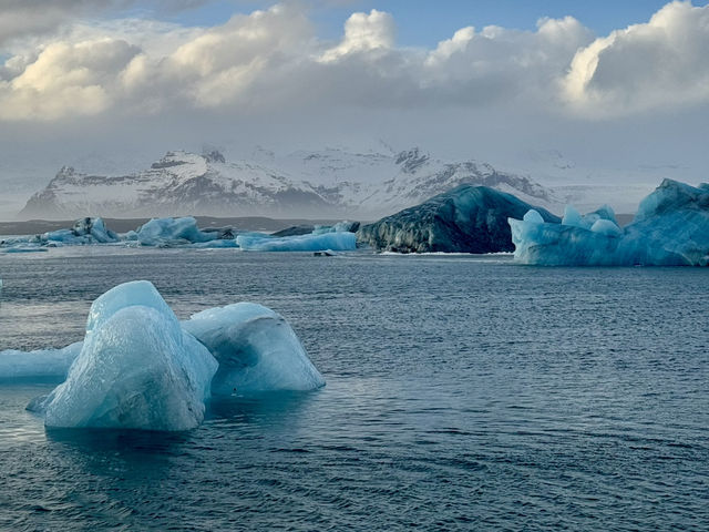 ❄️🏕️ ICELAND ADVENTURE — CAMPING, DELICIOUS BITES & GLACIER LAGOON VIBES 🌊🔥 ❄️🏕️ ICELAND ADVENTURE — CAMPING, DELICIOUS BITES & GLACIER LAGOON VIBES 🌊🔥