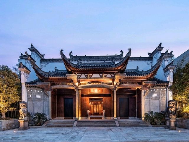 Discover Timeless Zen: Ahn Luh Zhujiajiao, Shanghai’s Water Town Oasis 🛶🏯 Discover Timeless Zen: Ahn Luh Zhujiajiao, Shanghai’s Water Town Oasis 🛶🏯