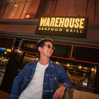 𝙏𝙝𝙚 𝙒𝙖𝙧𝙚𝙝𝙤𝙪𝙨𝙚 – Radisson RED Phuket