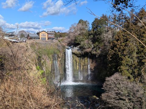 白糸の滝 | Trip.com 富士吉田