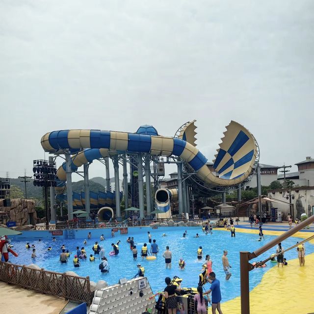 暢快水上歡樂！中信金沙灣水世界🌊🎢