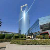 사우디 리야드 대표 건축물 Al Faisaliyah Tower & Kingdom Tower